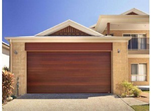 水尚闌珊別墅車(chē)庫(kù)門(mén)